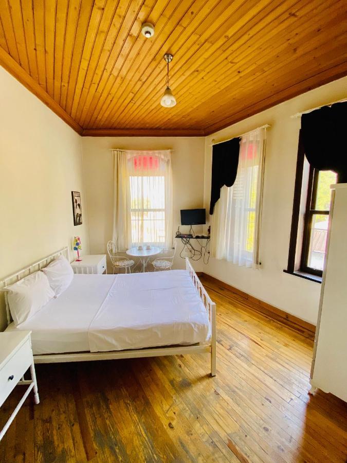 Pastor Historical Apart-Hotel The Gulf Of Smirne Esterno foto